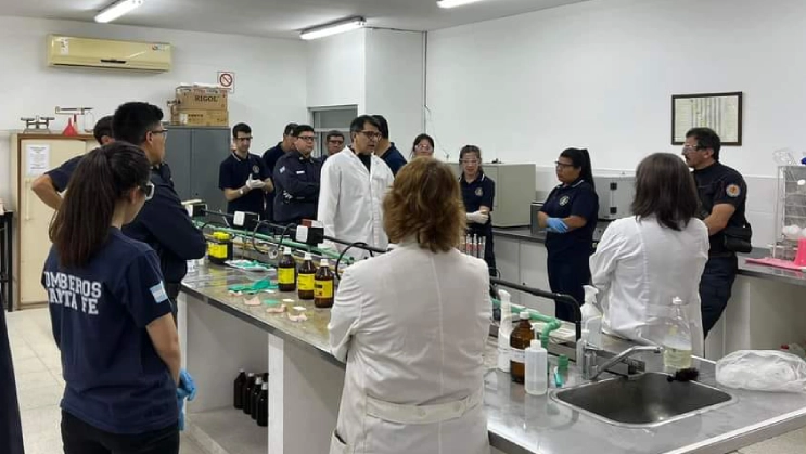 Bomberos de San Javier se capacitaron sobre materiales peligrosos