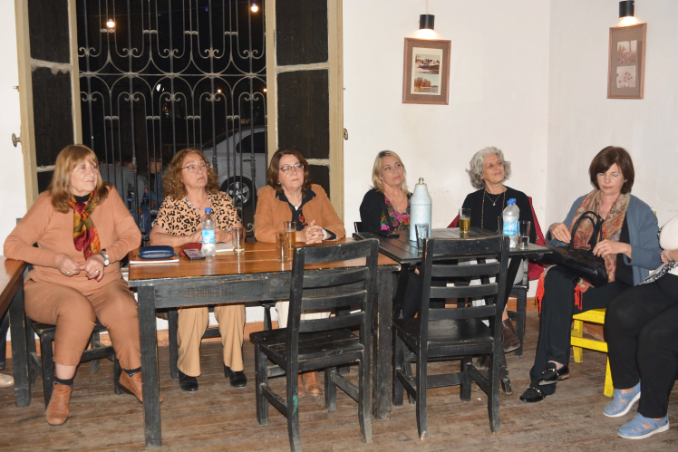 Tertulia literaria para celebrar el natalicio de "Julio Migno"