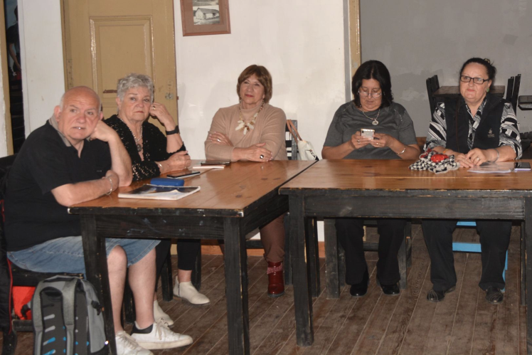 Tertulia literaria para celebrar el natalicio de "Julio Migno"