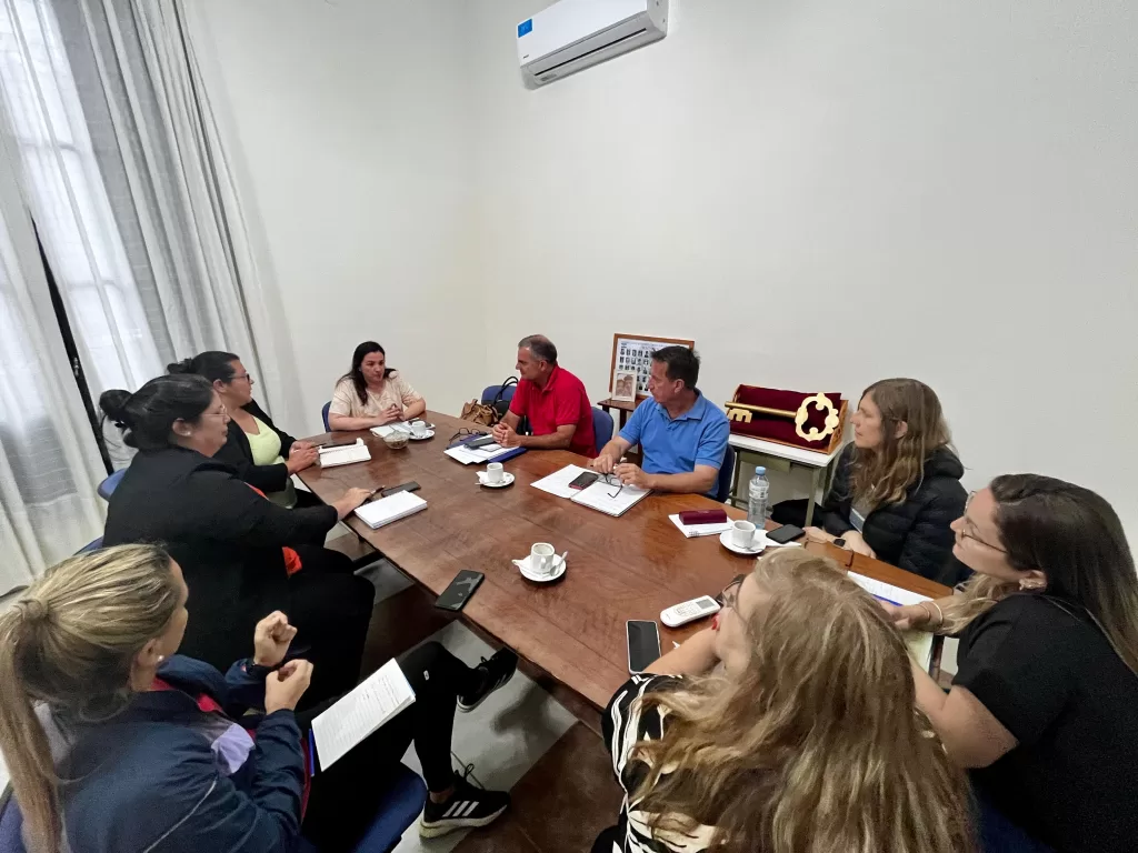Reunion-de-gabinete-1-1024x768.webp