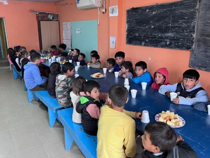 Merienda y actividades para niños en barrio San Francisco Javier y San Antonio
