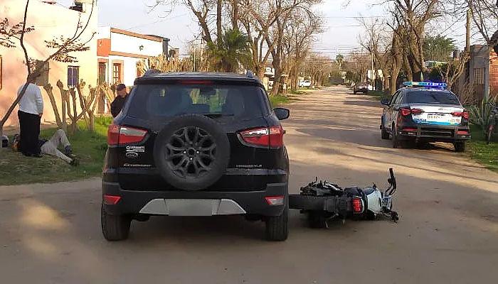 ACCIDENTE MOTO Y AUTO