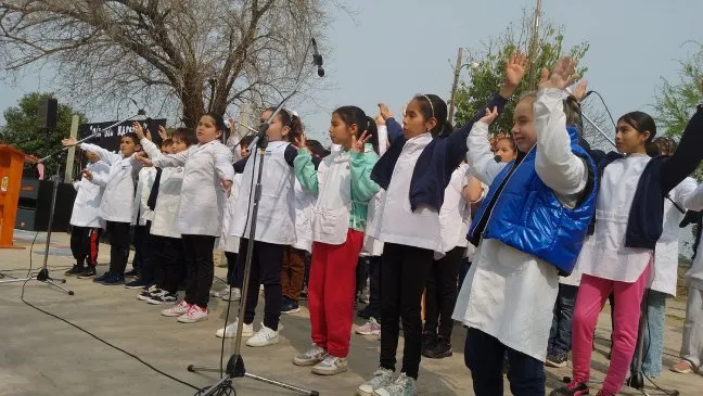 San Javier: Homenaje a Sarmiento y acto por el día del Maestro