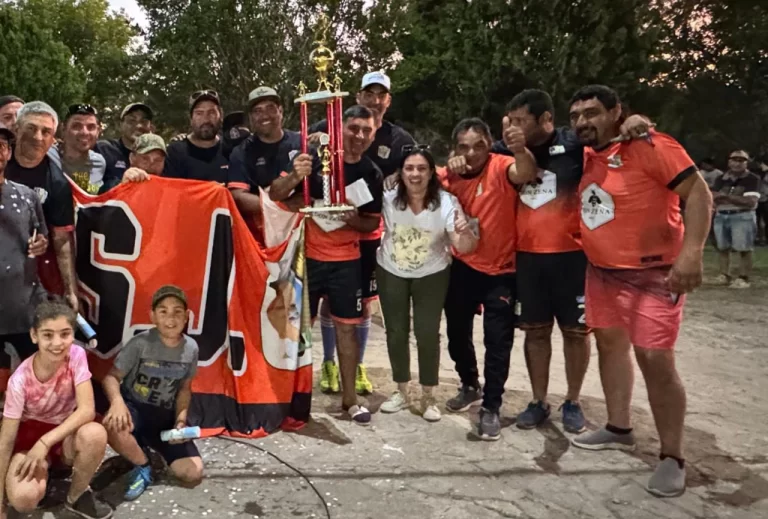 Maribel González encabezó la ceremonia de cierre del Torneo Homenaje 2024 a Jorge "Titunga" Bugnon y Copa Carlos Aboli