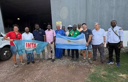 Una delegación de Camerún visitó el Molino Arroz San Javier