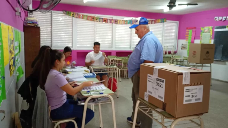 Domingo 13 elecciones PASO en San Javier (2)_2_11zon
