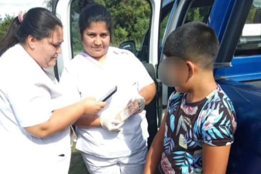 Actualizan vacunación a niños de Colonia Teresa Actualizan vacunación a niños de Colonia Teresa