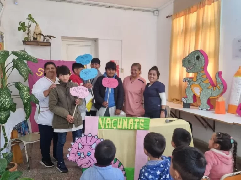 VACUNACION EN LA NIÑEZ (4)