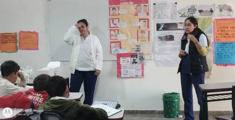 San-Javier:-Estudiantes-de-la-Escuela-Sarmiento-aprenden-primeros-auxilios