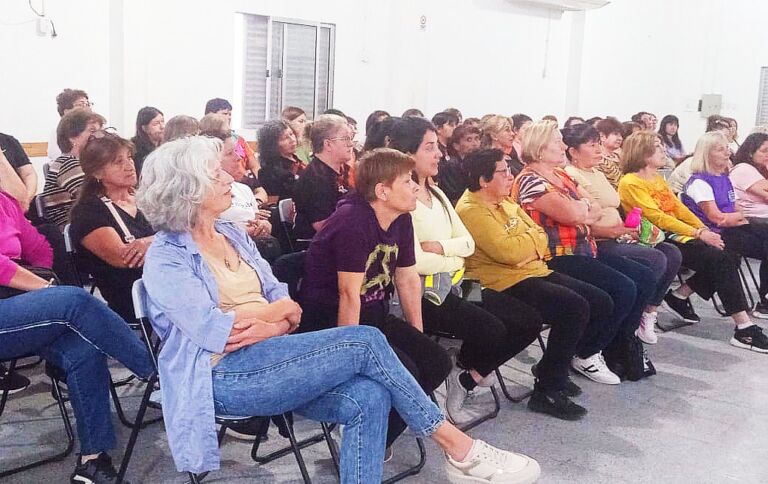 Charla sobre suelo pélvico en San Javier (1)