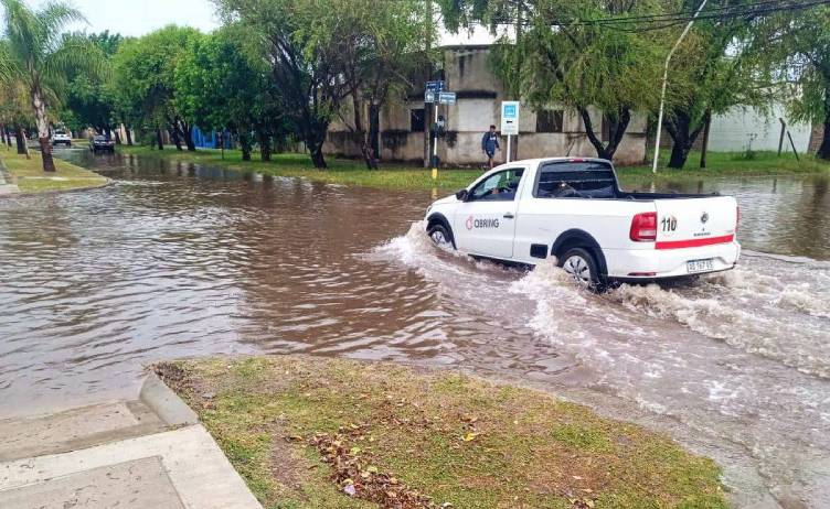 acumulacion-de-agua-en-san-javier-tras-la-intensa-lluvia