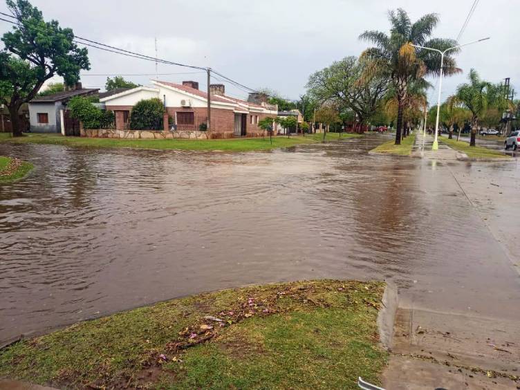 acumulacion-de-agua-en-san-javier-tras-la-intensa-lluvia