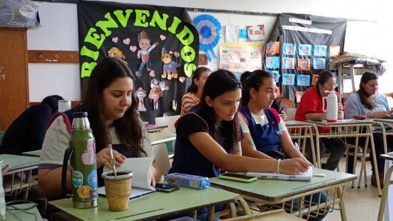 TALLER PARA FUTURAS DOCENTES EN SAN JAVIER (1)