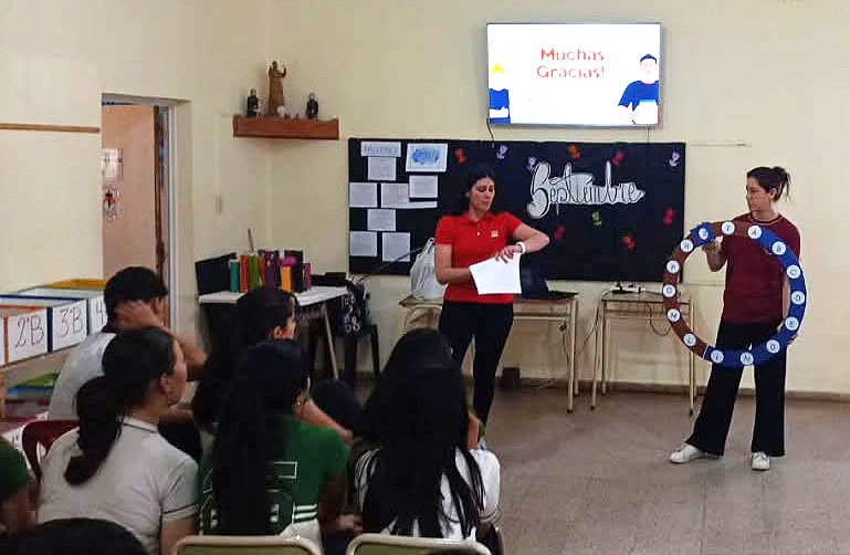 alumnos-de-la-escuela-san-francisco-javier-reciben-taller-de-bromatologia