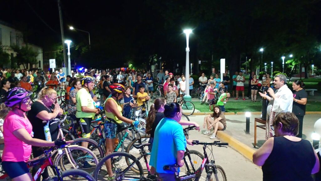 san-javier-multitudinaria-bicicleteada-nocturna-somos-la-luz-de-san-javier