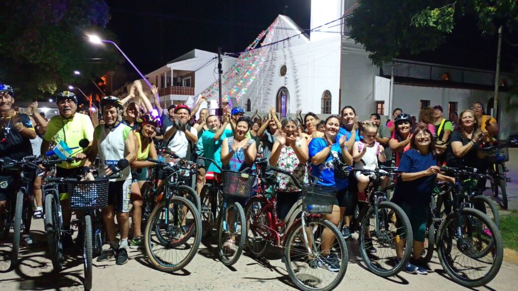 san-javier-multitudinaria-bicicleteada-nocturna-somos-la-luz-de-san-javier
