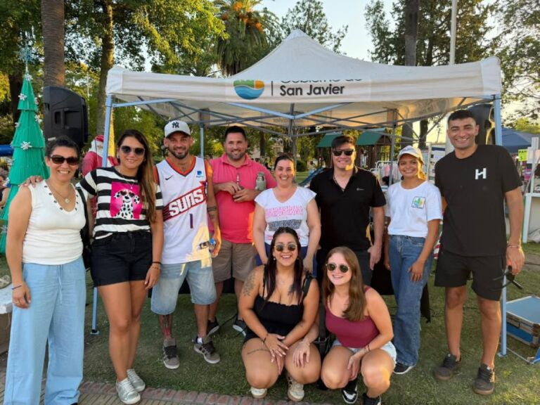 Recreo 26 llenó de vida y color la Plaza San Martín 1