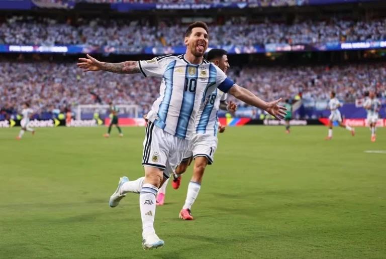Argentina le ganó a Argelia 3 a O
