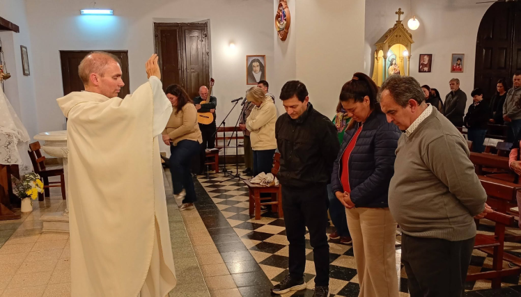 Bendiciones por el dia del periodista en el Santuario de San Javier (3)