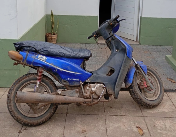 Campo del Medio: Detienen a un motociclista armado en la Ruta 1