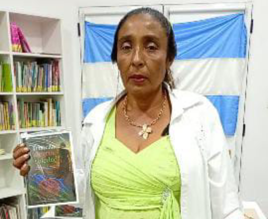 Claudia Miguil presentó su libro Tristeza, Alegría, Soledad (5)