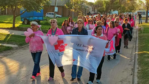 San Javier conmemoró el Octubre Rosa con una emotiva caminata por la concientización del cáncer de mama (1)