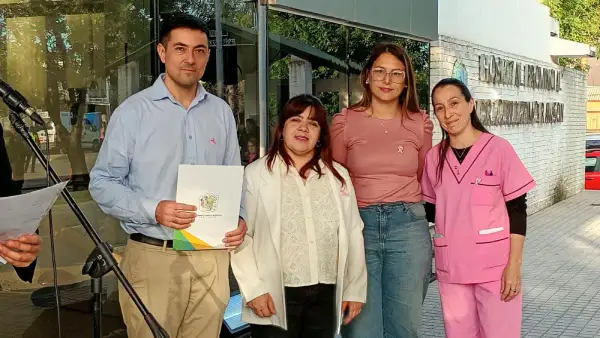 San Javier conmemoró el Octubre Rosa con una emotiva caminata por la concientización del cáncer de mama (2)